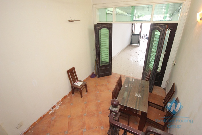 Lake view with three bedrooms house for rent in Tay Ho district, Ha Noi city